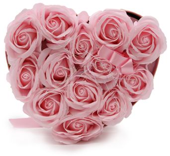 Mydlany Flower Box - 13 Różowych Róż w Pudełku w kształcie Serca