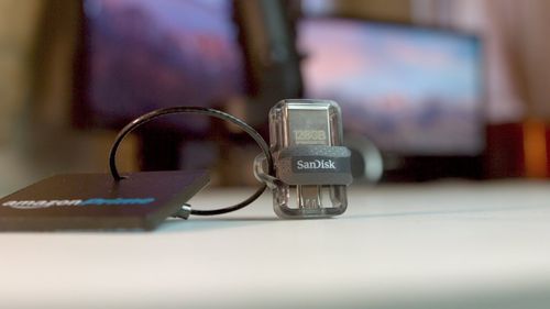 Pendrive SanDisk 32GB Dual Drive 3.0 na Arena.pl