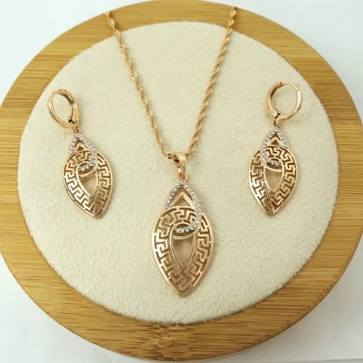 ZŁOTY NASZYJNIK ŁAŃCUSZEK KOLCZYKI WISZĄCE DŁUGIE KOMPLET STAL CHIRURGICZNA zdjęcie 7