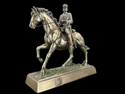 JÓZEF PIŁSUDSKI NA KONIU VERONESE (CU02637A4) na Arena.pl