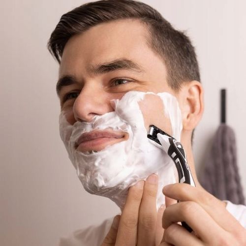 PREZENT DLA TATY BIC HYBRID 5 MASZYNKA DO GOLENIA 10 WKŁADÓW KOSMETYCZKA na Arena.pl