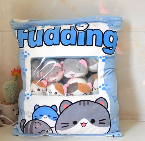 PODUSZKA PUDDING Z MASKOTKAMI DO RZUCANIA NIEBIESKA KOT 45cm na Arena.pl