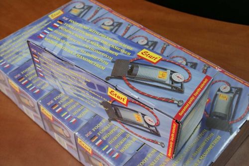 Pompka nożna samochodowa na Arena.pl