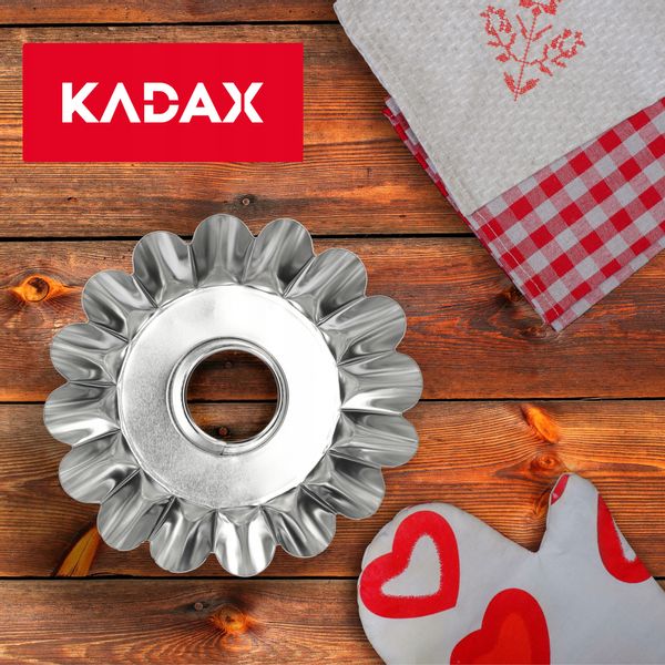 FORMA BLACHA Z KOMINEM DO PIECZENIA BABKI 25cm zdjęcie 2