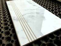 Płytki na schody BIAŁY MARMUR stopnica polerowana