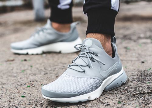 Nike Presto Fly SE (908020-009)44 na Arena.pl