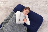 MATERAC DMUCHANY 1-osobowy wbudowana POMKPA nożna 188x99 cm BESTWAY