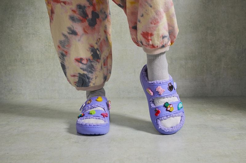 Damskie Ocieplane Klapki Crocs Classic Cozzy 38,5 zdjęcie 7