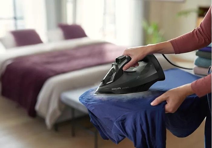 Żelazko Philips DST5040/80 SteamGlide Plus Azure czarne zdjęcie 8