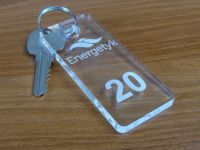 numerki do szatni breloki do kluczy hotelowych 4x9cm grubość 6mm