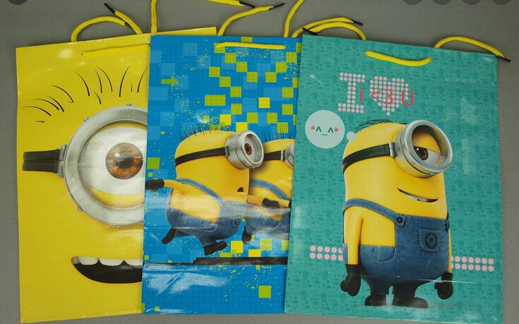 TOREBKA PREZENTOWA TB2 MINIONS 002 VERTE zdjęcie 1