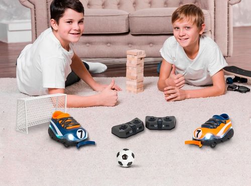 BUTY GO GRY W PIŁKĘ SAMOCHÓD ZDALNIE STEROWANY PILOT AUTO PODŚWIETLENIE LED na Arena.pl