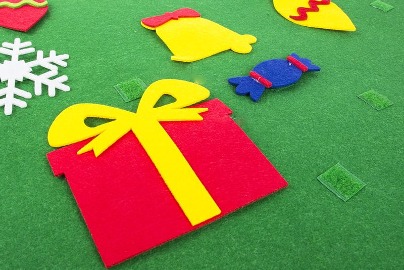 Filcowa choinka dla dzieci + ozdoby zdjęcie 2