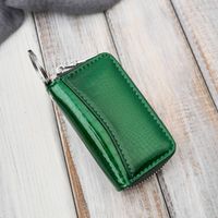 skórzane etui na klucze zielone lakierowane croco sp-22-cgrn