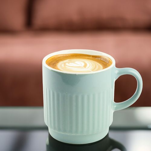 CERAMICZNY KUBEK NA KAWĘ HERBATĘ BŁĘKITNY ZDOBIONY 440 ML NA PREZENT na Arena.pl