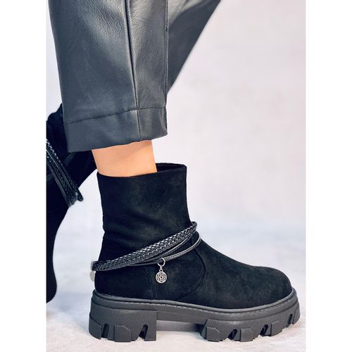 Botki płaskie r.40 na Arena.pl