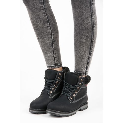 Czarne Traperki r.36 na Arena.pl