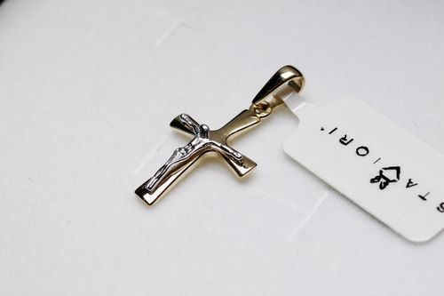 Krzyżyk Staviori WZX5001 na Arena.pl