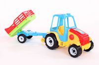 traktor z przyczepą w siatce | 404