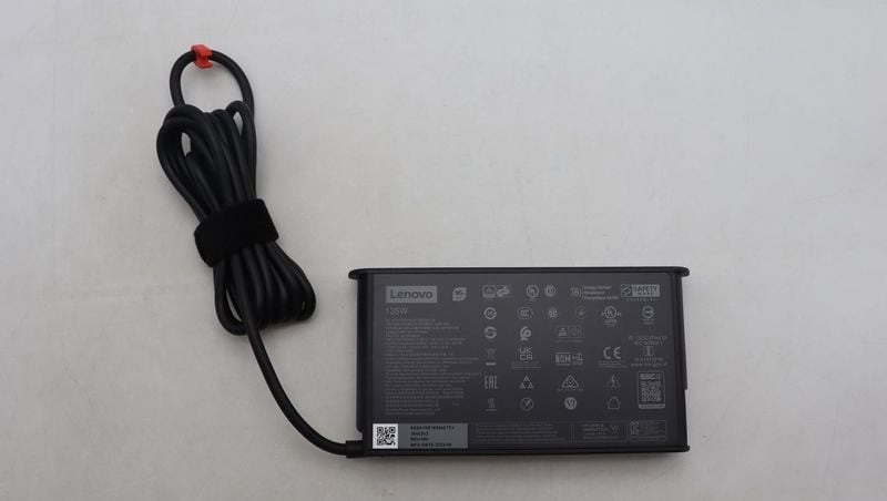 Lenovo 135W USB-C AC adapter for zdjęcie 1