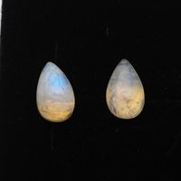 Kolczyki sztyfty z Kamieniem Księżycowym w srebrze złoconym