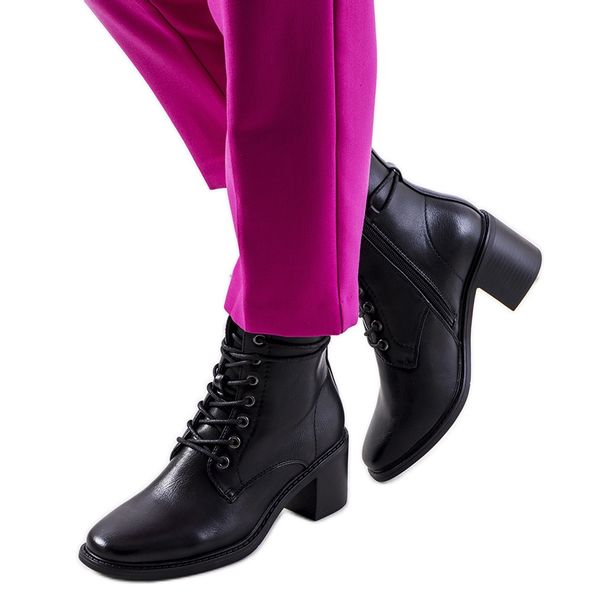 Czarne botki r.39 zdjęcie 1