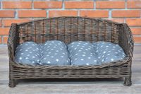 Alfie Prostokątne LUKSUSOWE WIKLINOWE LEGOWISKO DLA PSA KANAPA DLA ZWIERZĄT 74x52 H15/39 cm