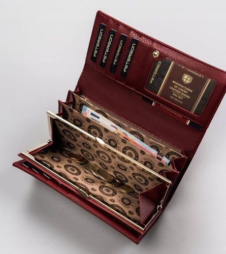 lakierowany portfel na karty z wężowym wzorem - peterson na Arena.pl