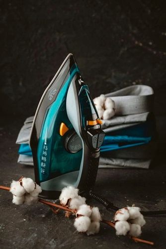 Mocne Żelazko Parowe Stopa Ceramiczna 3000W 9W1 na Arena.pl