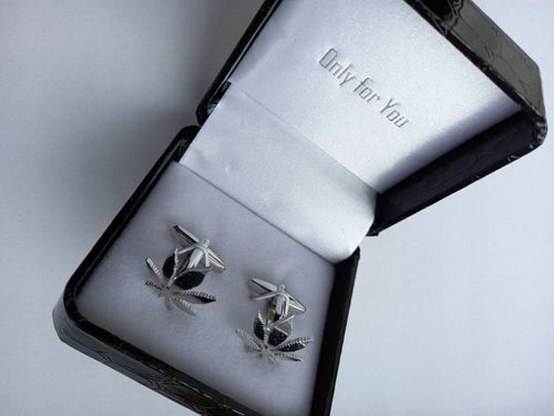 Spinki do mankietów koszul EXC Marihuana na Arena.pl