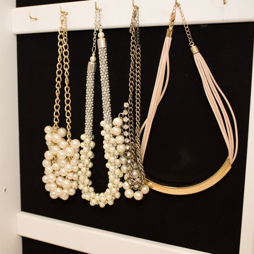 Toaletka Isabella biała na Arena.pl