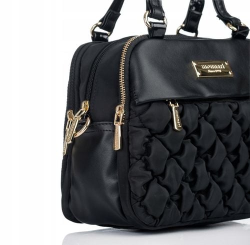 TOREBKA LISTONOSZKA MONNARI PIKOWANA SPORTOWA POJEMNA 3 KOMOROWA Czarny na Arena.pl