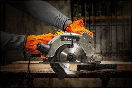 PIŁA TARCZOWA PRZECINARKA PILARKA RĘCZNA DO DREWNA 1600W TARCZA 185MM na Arena.pl