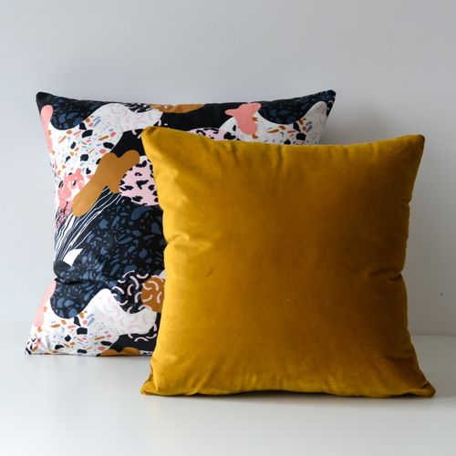 Poduszka dekoracyjna Cents 01 na Arena.pl