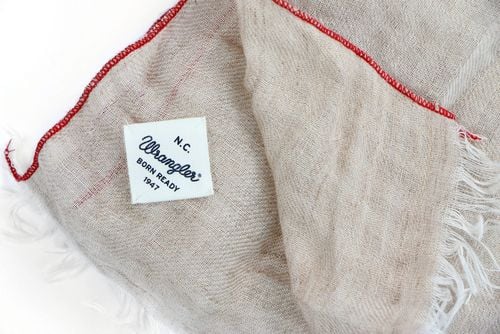 WRANGLER SOLID SCARF PEBBLE SAND W0S16UV2A ONE SIZE na Arena.pl