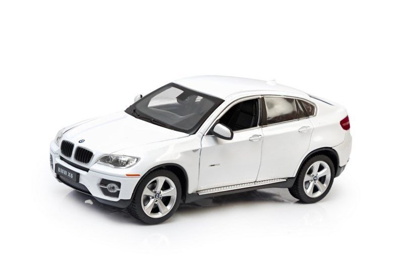 BMW X6 41500 1:24 biały zdjęcie 1