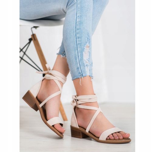 Wiązane Sandałki r.39 na Arena.pl