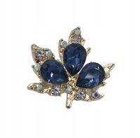 Pięknie lśniąca broszka liść klonu białe i granatowe kryształki 2,5cm