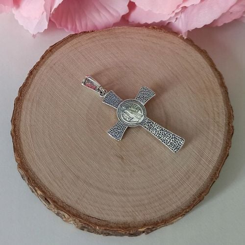 Krzyżyk srebrny oksydowany św.benedykt pr.925 na Arena.pl