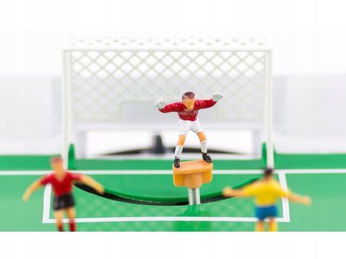 PIŁKARZYKI SPREZYNOWE na Arena.pl