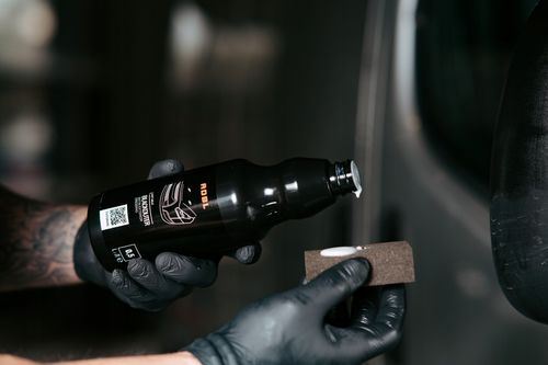 ADBL BLACKOUTER dressing do tworzyw plastików przywraca kolory trwały 0,2L na Arena.pl