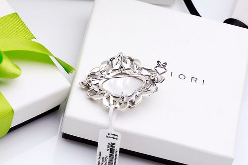 Srebrna broszka Staviori na Arena.pl