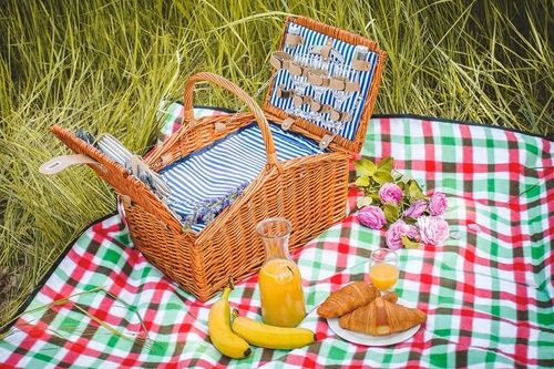 Koszyk piknikowy wiklina termotorba zestaw XXL talerze sztućce dla 4 osób na Arena.pl