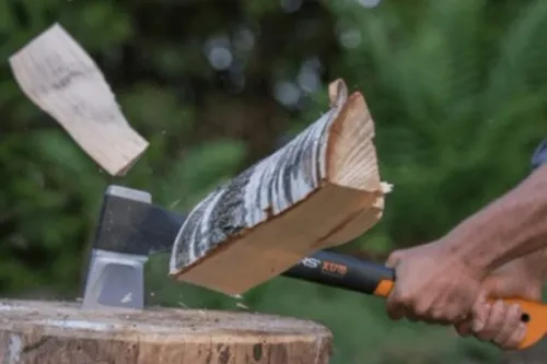 FISKARS Siekiera rozłupująca do drewna X17 M zestaw z OSTRZAŁKĄ Xsharp na Arena.pl