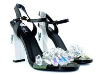 Czarne sandałki z kamykami na słupku 39