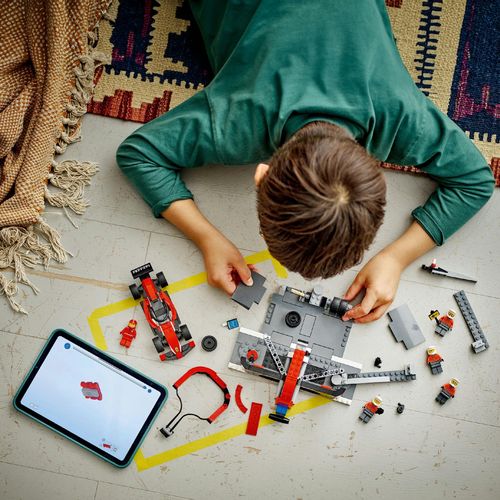 LEGO City 60443 Pit-Stop z Ferrari na Arena.pl