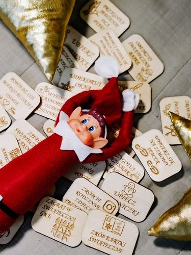 ELF PSOTNIK FIGURKA ZESTAW TABLICZKI DRZWI ZADANIA ADWENTOWE PAKA GADŻETY na Arena.pl