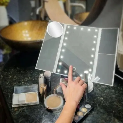 LUSTERKO KOSMETYCZNE PODŚWIETLANE ROZKŁADANE LED na Arena.pl