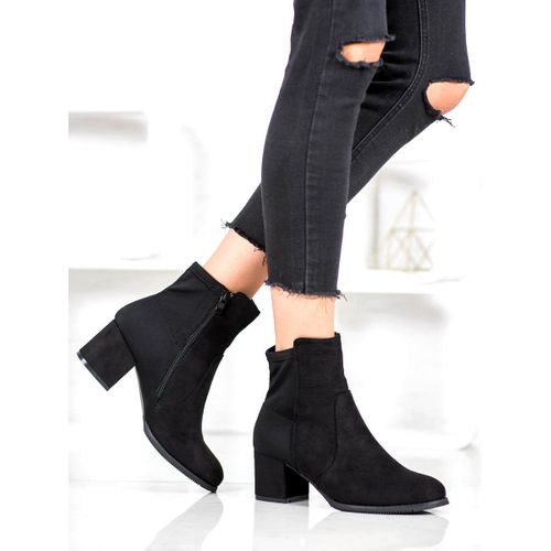 Czarne Botki r.37 na Arena.pl