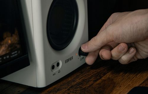 EDIFIER PROFESJONALNE GŁOŚNIKI MR4 ZESTAW AUDIO 2.0 42W ELEGANCKIE AUX na Arena.pl